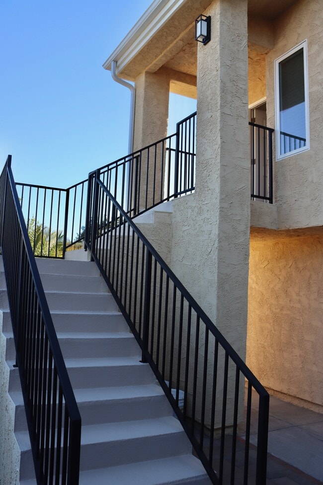 Building Photo - 4268 Silverado Dr