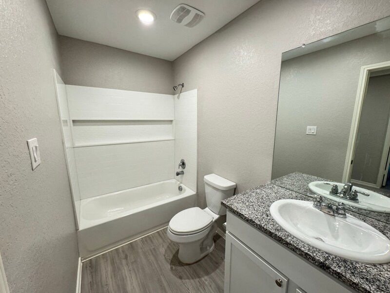 Building Photo - 13838 Ostrich Run