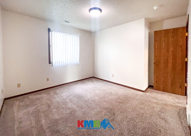 Building Photo - 945 Boston Way