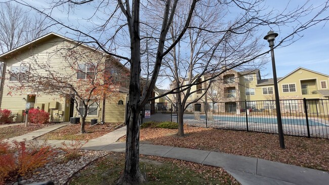 Building Photo - Great Condo in south Fort Collins