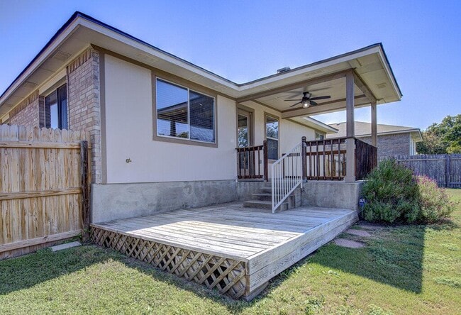 Building Photo - 1111 Whitley Dr