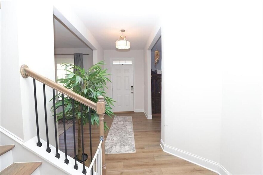 Building Photo - 451 Carmichael Cir