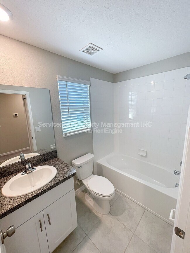 Building Photo - 7029 Samuel Ivy Dr