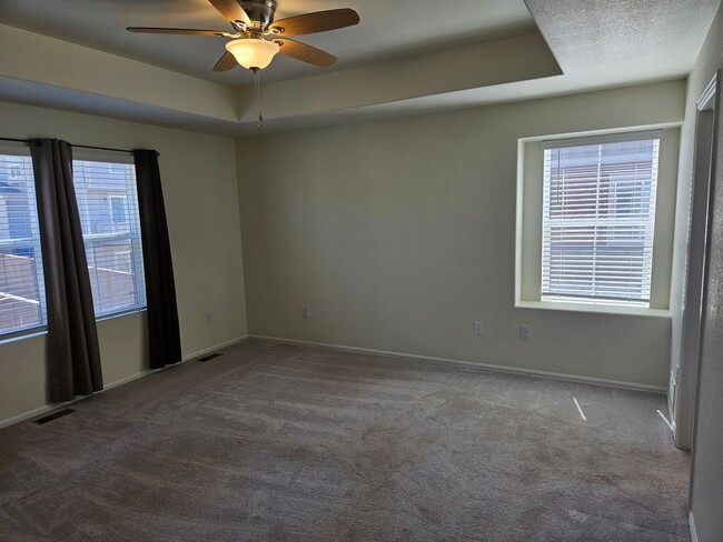 Building Photo - 3 Bed 2.5 Bath Home In Commerce City