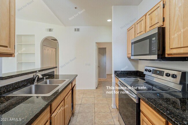 Building Photo - Premium Luxury 2 Bed 2 Bath condo with nicel view!!