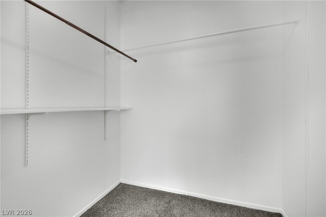 Building Photo - 1900 N Torrey Pines Dr