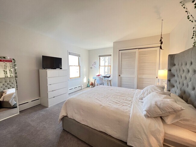 Building Photo - 1804 Chapel Ct
