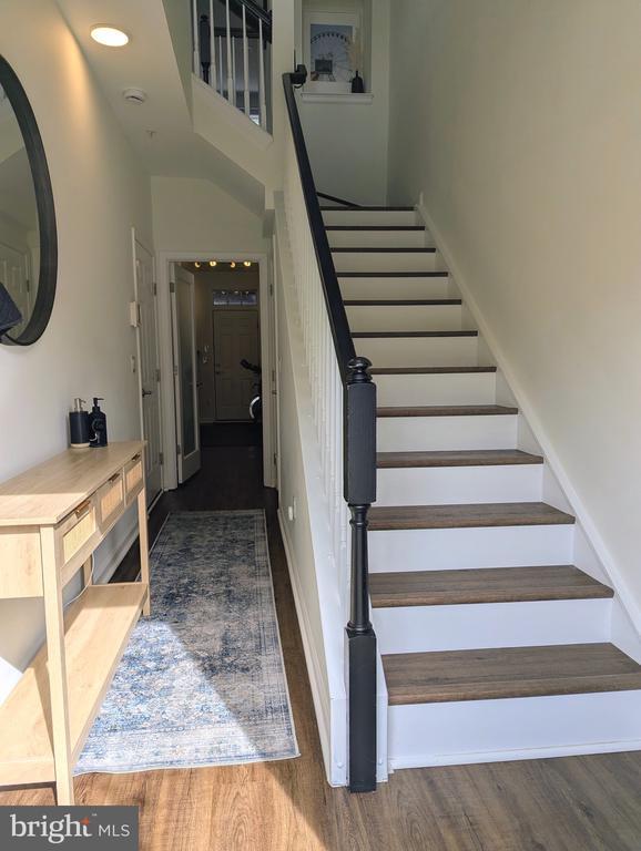 Building Photo - 2922 Huntington Grove Square