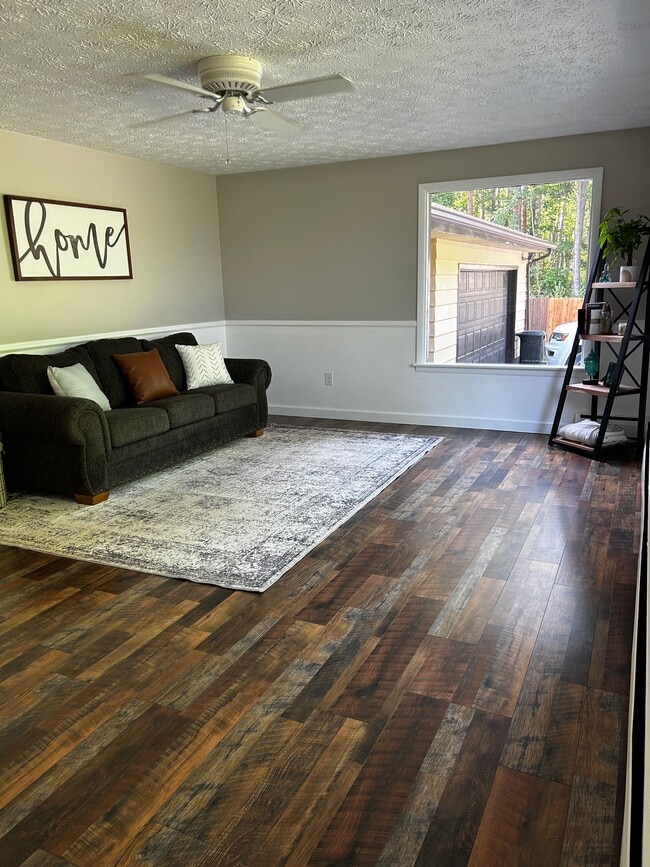 Building Photo - 14834 Hawkins Rd