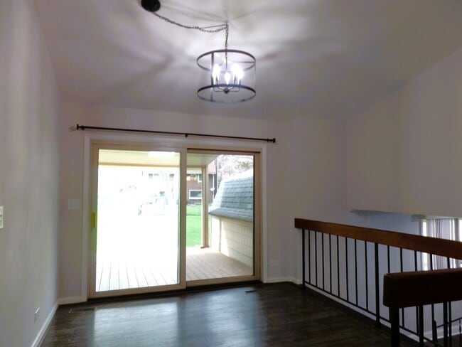 Building Photo - 5910 Bradley Ct N