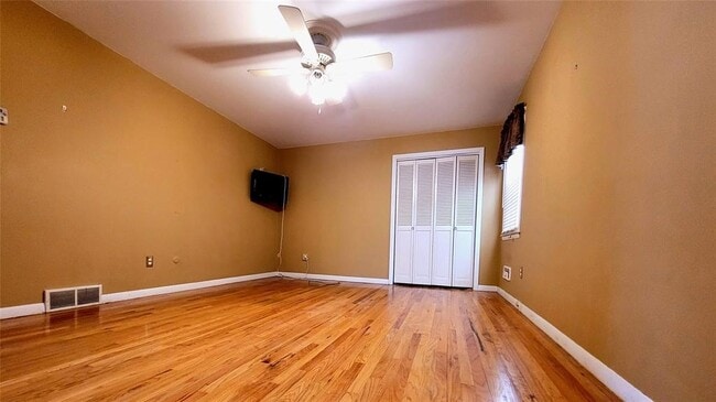 Building Photo - 45 Kenilworth Rd