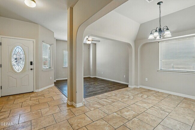 Building Photo - 14329 Owl Point Ave