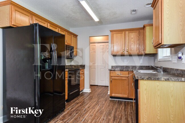 Building Photo - 1405 Somerset Crossing Ln