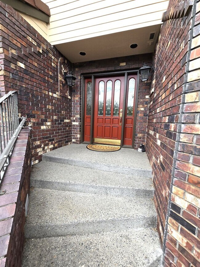 Building Photo - 12345 SE Wagner St