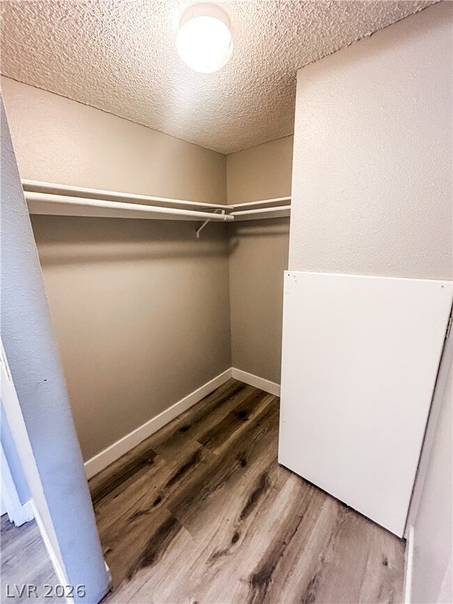 Building Photo - 1305 Kari Lee Ct