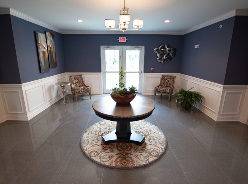 Building Photo - 2493 Sweet Home Rd