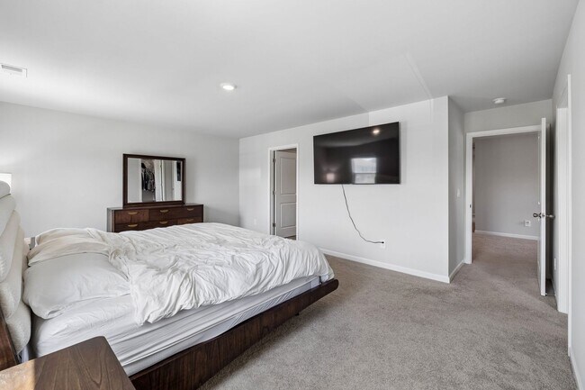 Building Photo - 4922 Barnburgh Ln