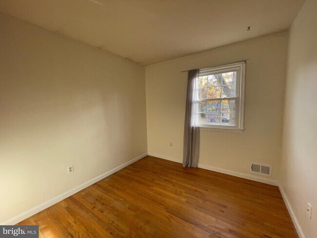 Building Photo - 2652 Falmouth Ct