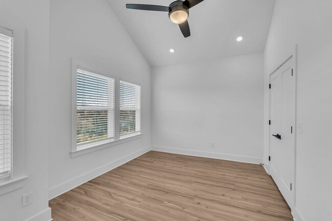 Building Photo - New build in West Nashville!