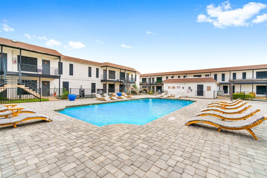 Tides at Mueller 5700 Cameron Rd Austin TX 78723 Apartment Finder