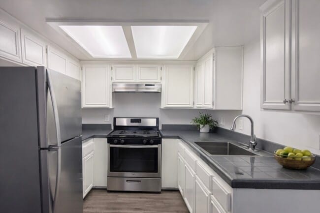 Building Photo - Crown Ridge Apartments