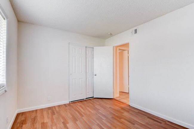 Building Photo - 1701 E Katie Ave