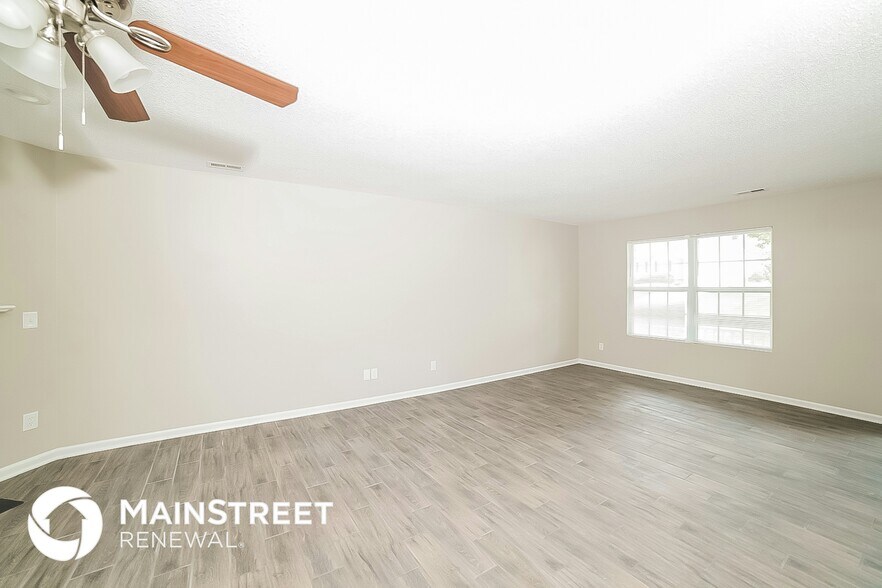 Building Photo - 113 Willow Bend Dr