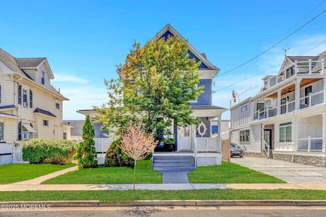Primary Photo - 203 13th Ave