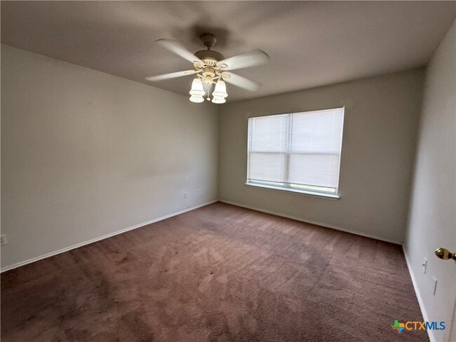 Building Photo - 1205 Saddle Dr