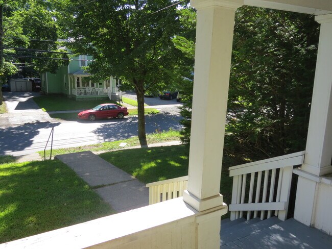 Building Photo - 101 Temple St