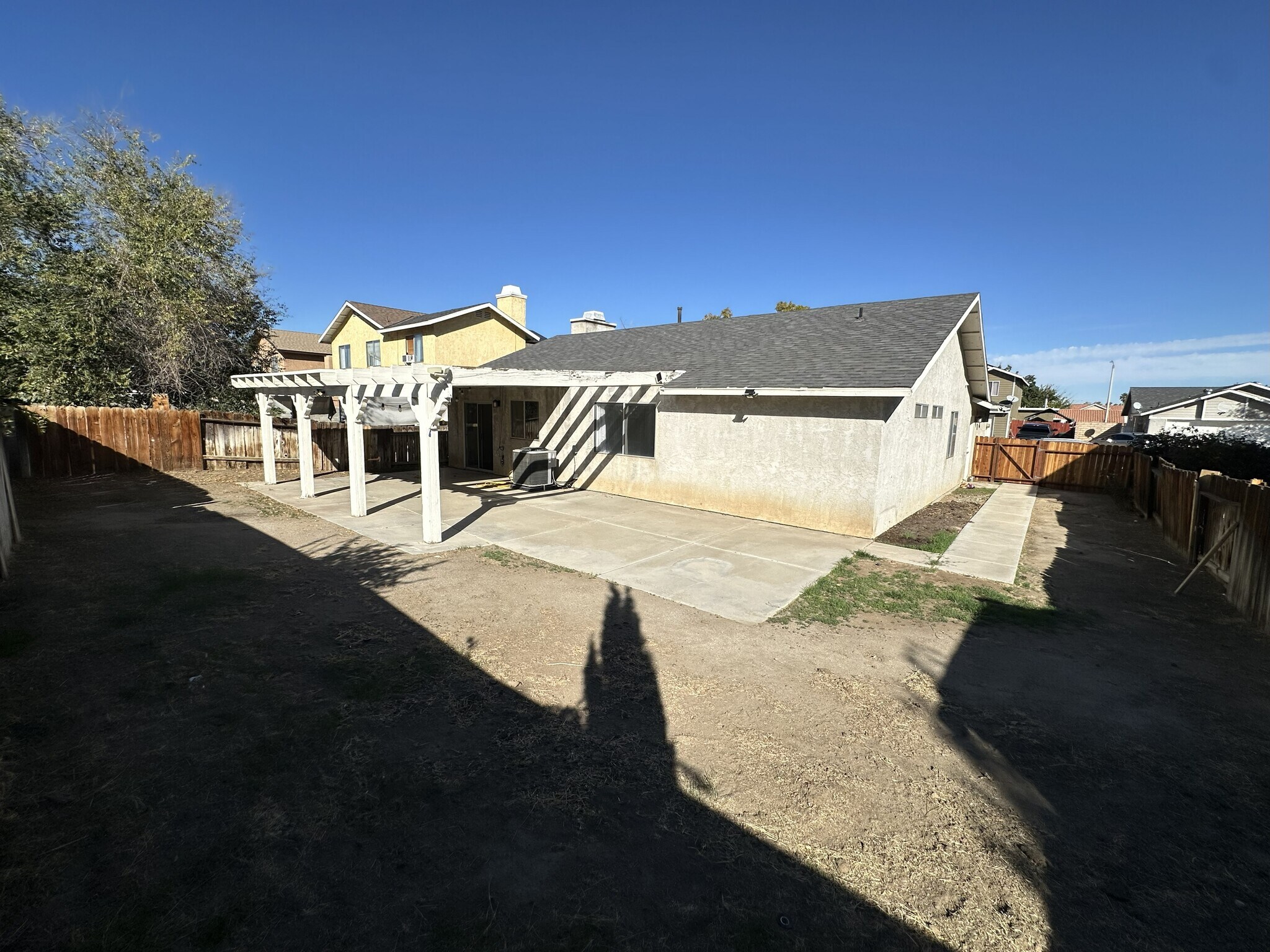 Building Photo - 4732 Katrina Pl