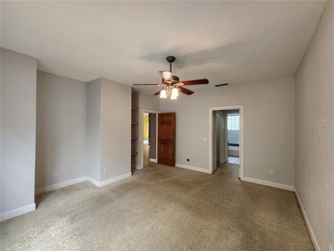 Building Photo - 9206 NW 23rd Ln