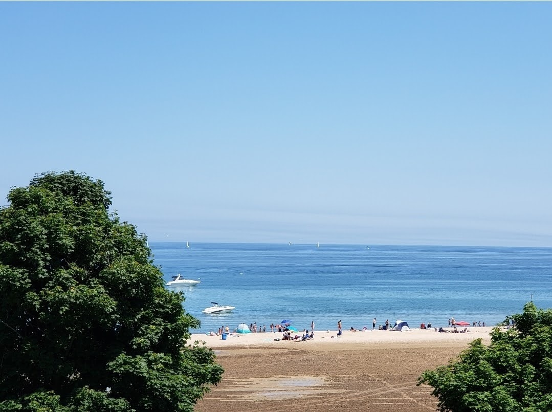 Lake Views - 1614 Michigan Blvd