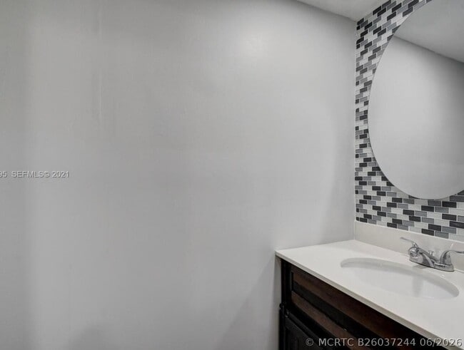 Building Photo - 9270 NW 40th St