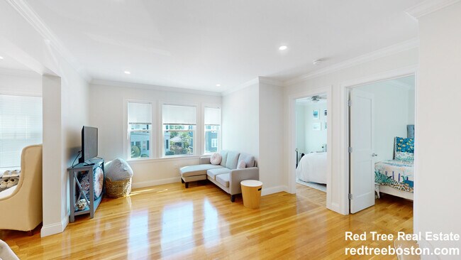 Primary Photo - 35 Crosby Rd