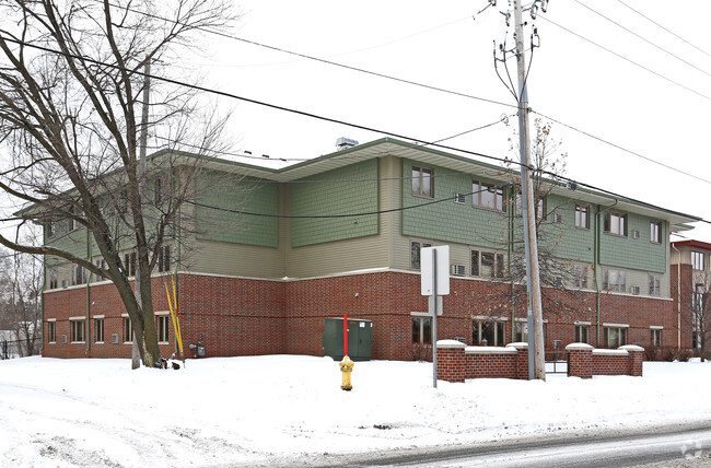 Building Photo - Roselawn Village Apartments