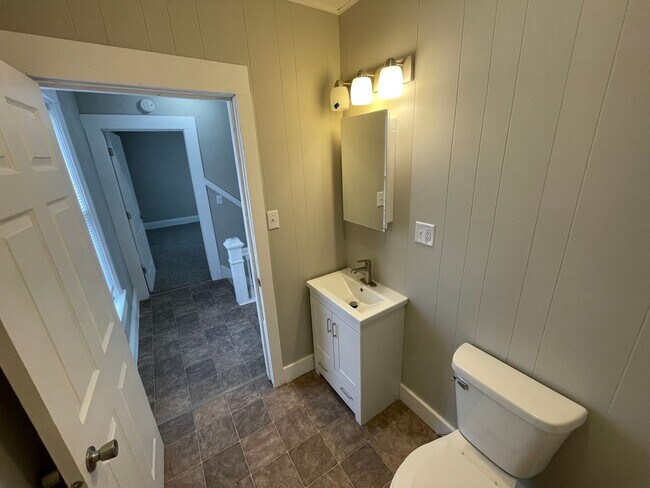 Building Photo - Renovated 3-Bedroom 1-Bathroom Home