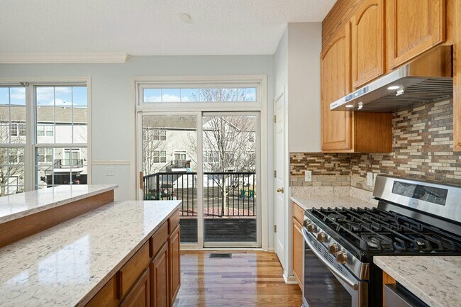 Building Photo - 15729A  Porchlight Lane