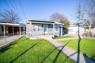 Building Photo - 2731 Menchaca St