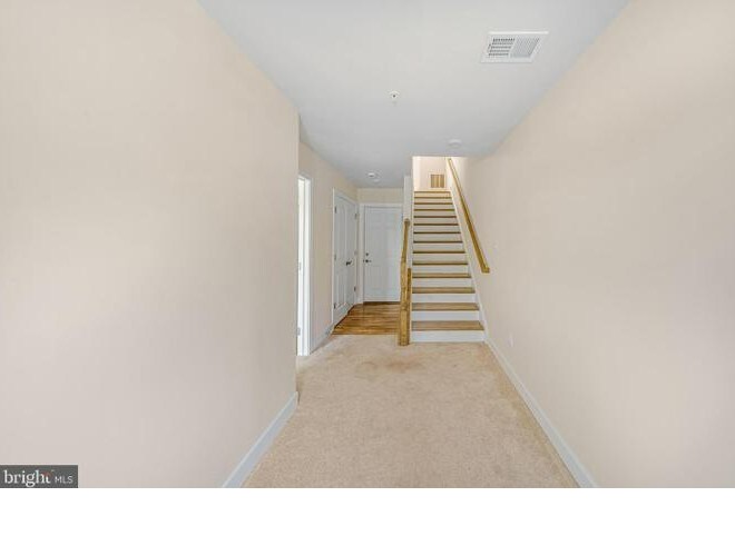 Building Photo - 3525 Carnaby St