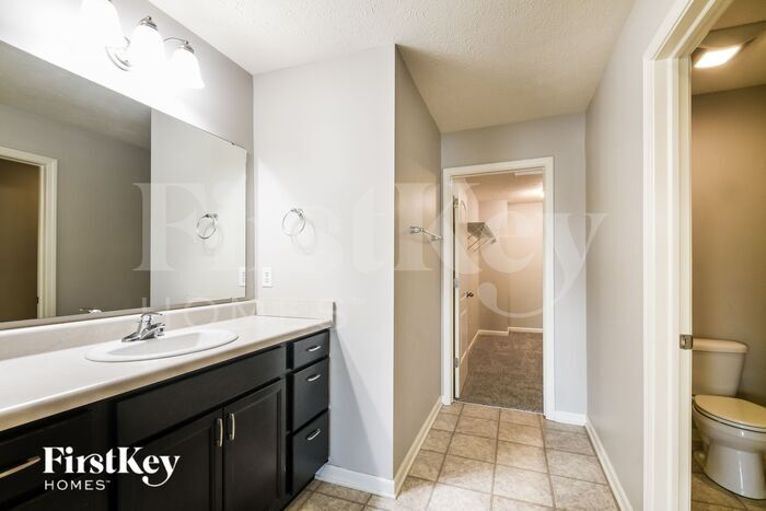 Building Photo - 6236 Emerald Lake Ct