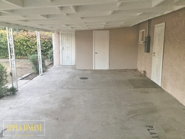 Building Photo - START APPLYING FOR THIS 5 BEDROOM HOME! COMING SOON