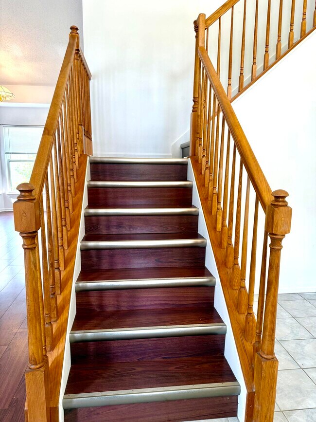 Building Photo - 2341 Timbercrest Ct