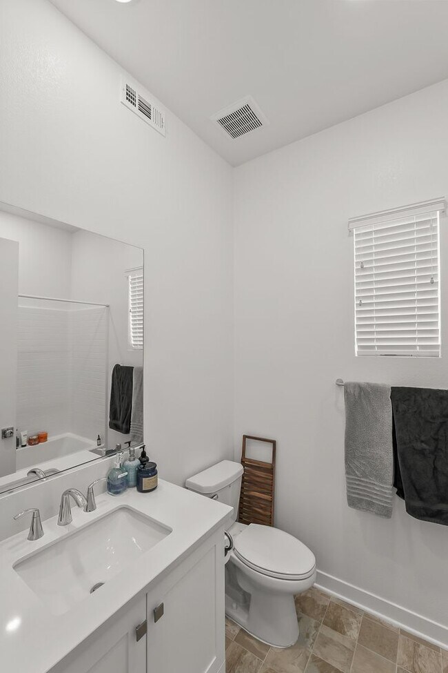 Building Photo - Exquisite Modern Townhome Nestled in the T...