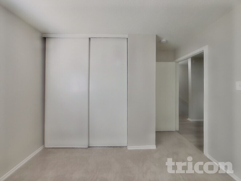 Building Photo - 10170 Paddlefish Creek