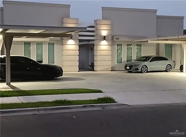 Building Photo - 18 Las Vistas Ln