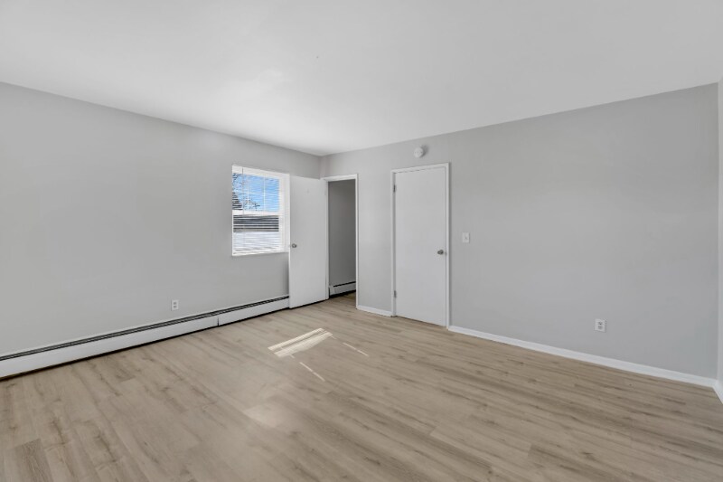 Building Photo - 930 Snider Rd