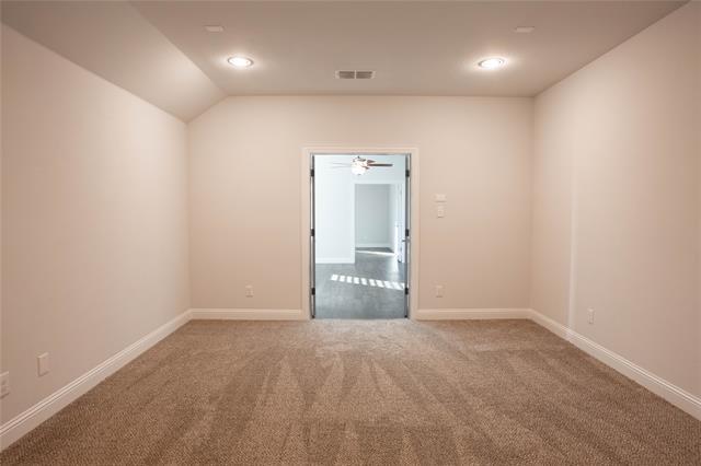 Building Photo - 7600 Clear Rapids Dr