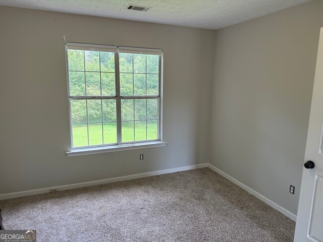 Building Photo - 1570 Quail Point Run