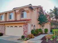 Building Photo - 473 S Clovercrest Ln